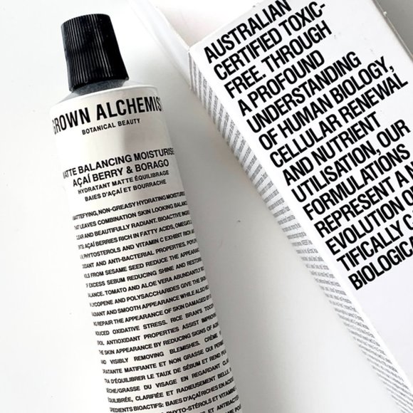 grown alchemist matte balancing moisturizer